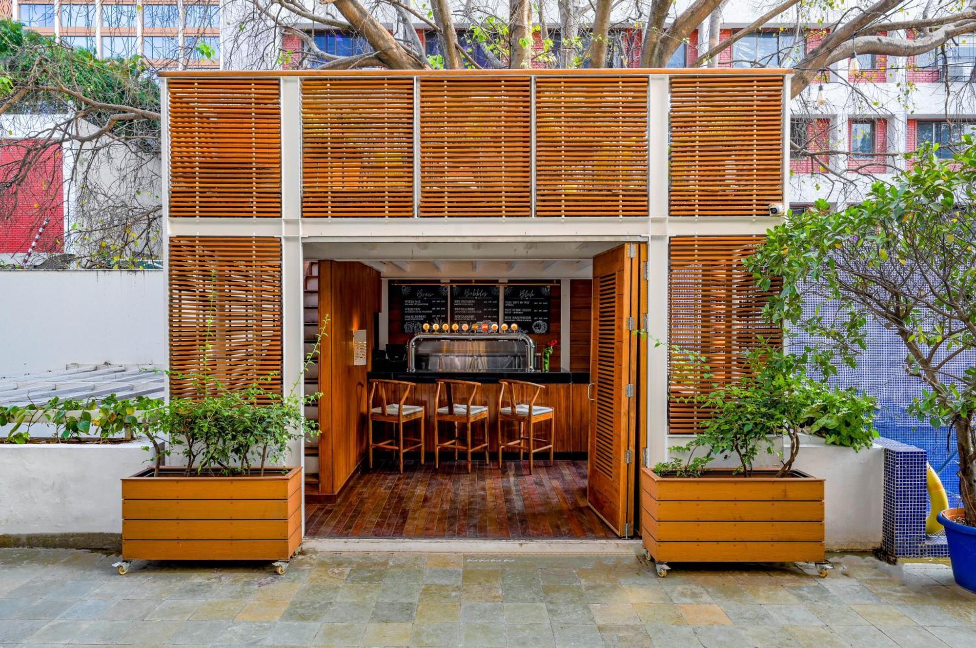 The Park Bangalore, Mg Road Εξωτερικό φωτογραφία The Coffee Bar